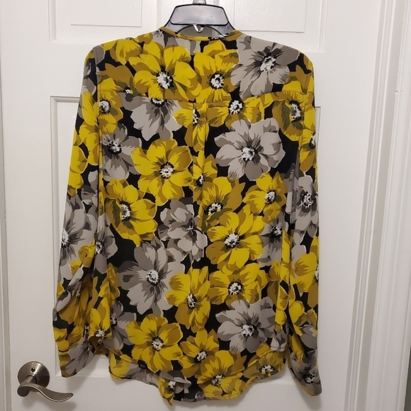 Who What Wear Yellow Floral Print Button Front Blouse Size XL - Picture 7 of 8